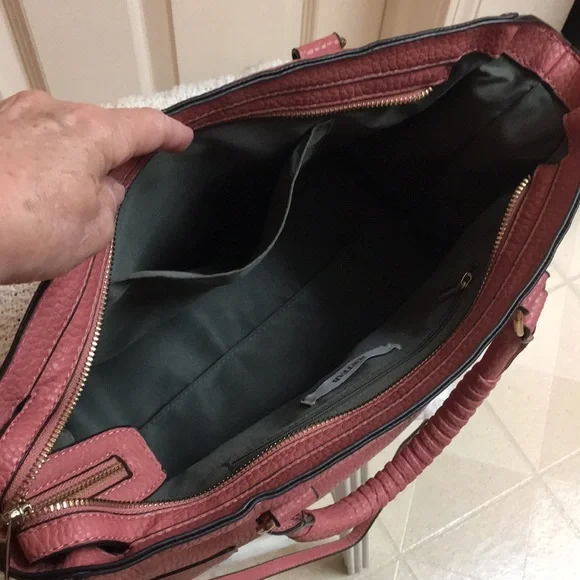 Elegant Salmon Leather Handbag Satchel/Crossbody - Picture 9 of 13